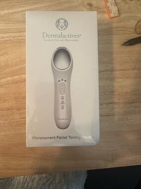Dermalactives White Microcurrent Facial Toning Device